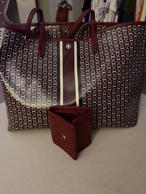 Tory Burch tote & wallet